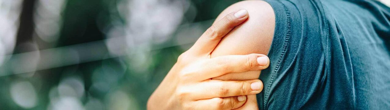 L'arthrose de l'articulation de l'épaule s'accompagne de douleurs et d'inconfort au niveau de l'épaule
